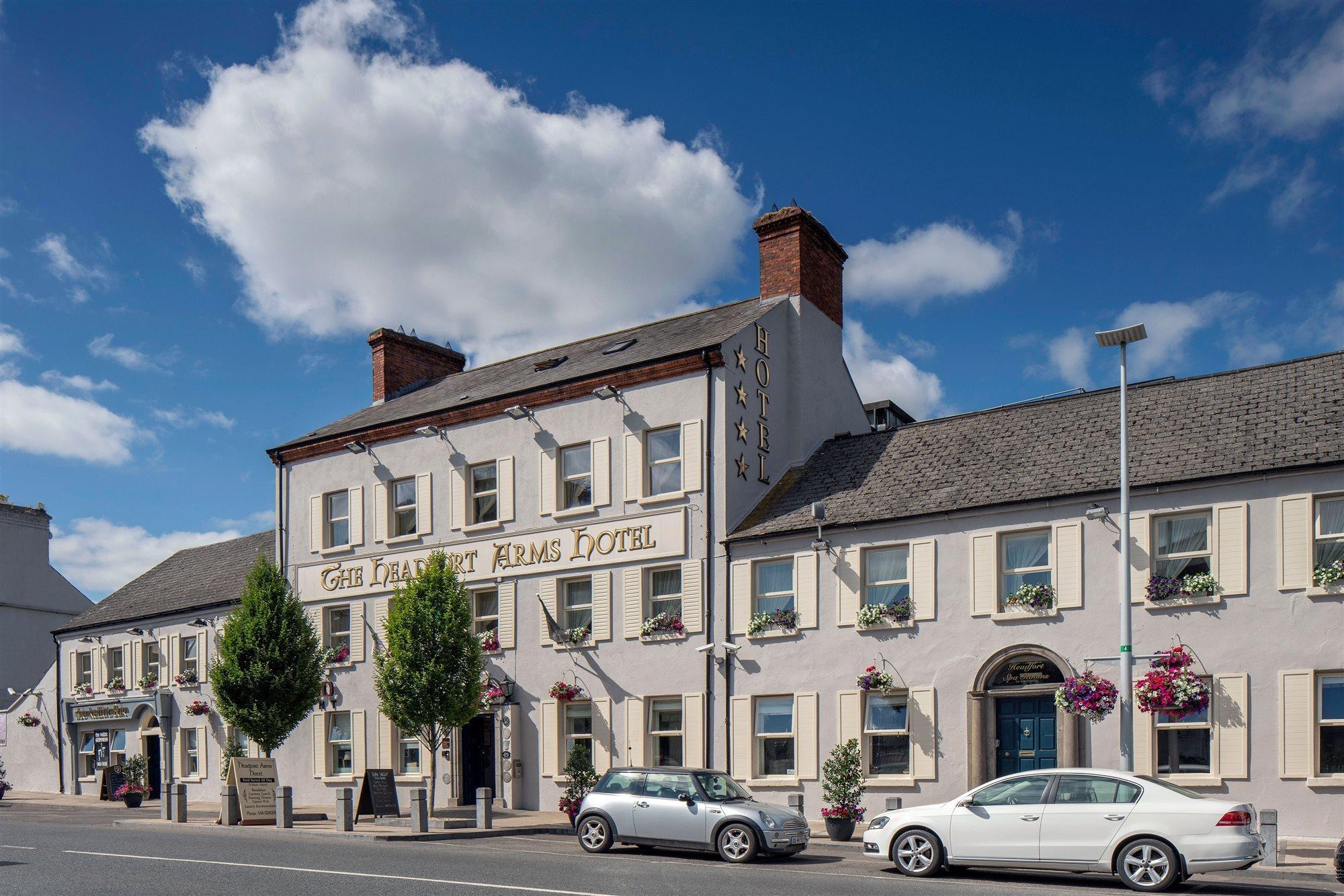 Headfort Arms Hotel Kells  Exteriör bild